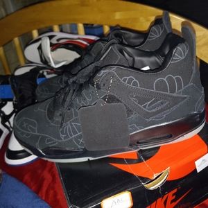 Jordan 4 kaws black